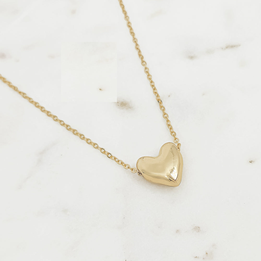 Minimal Heart Pendant Necklace