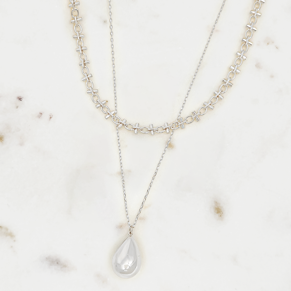 Layered Teardrop Pendant Necklace